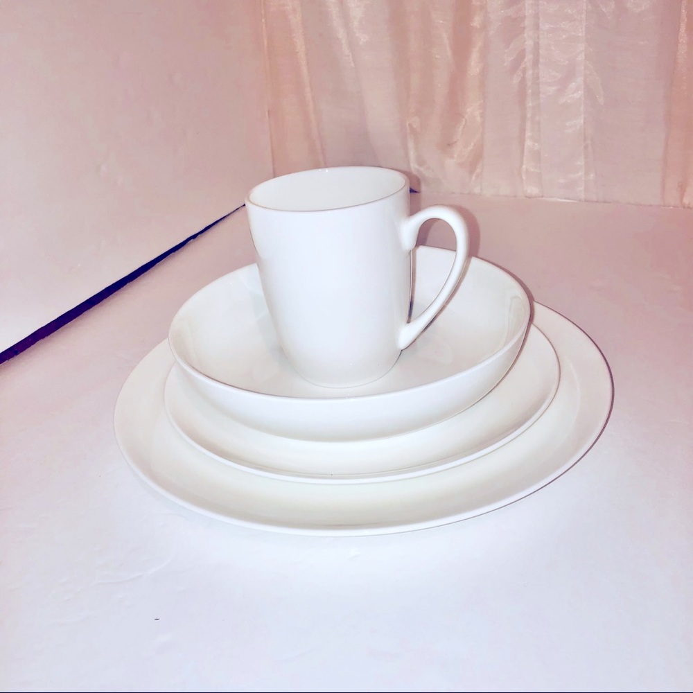 Tabletops unlimited fine bone China